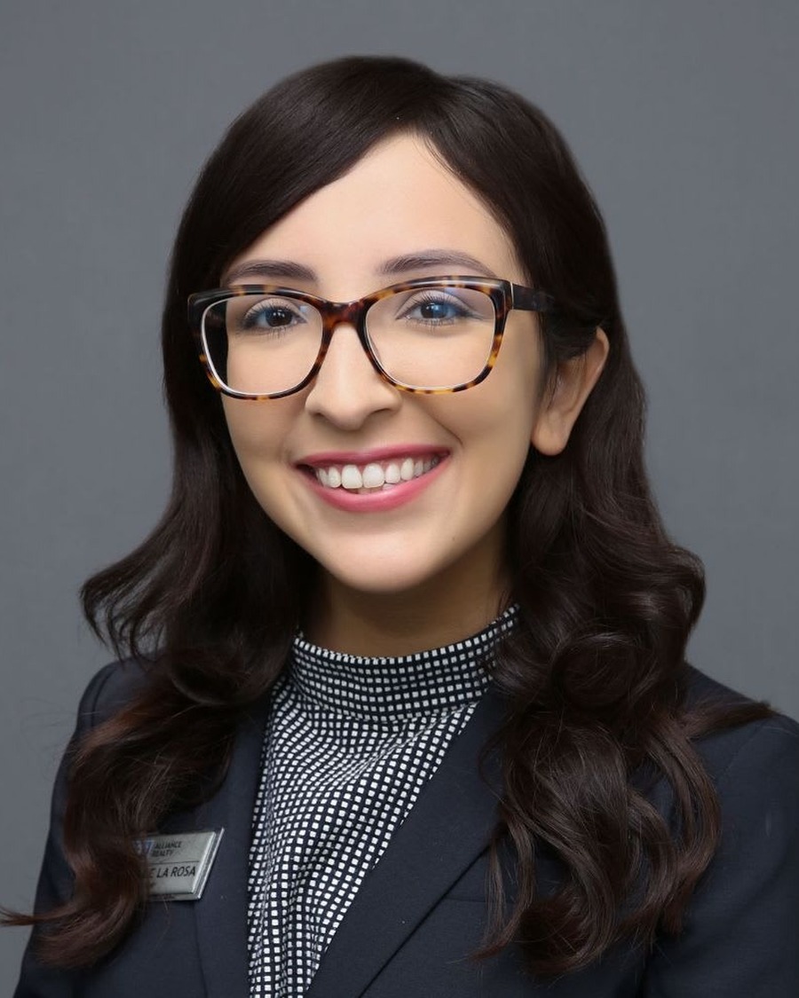 Andrea De La Rosa, Realtor, Coldwell Banker Envision