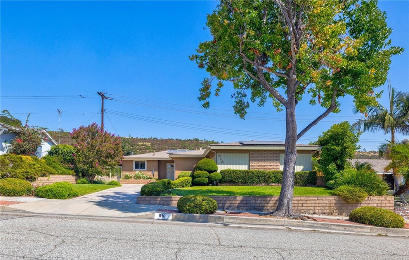 516 E Los Amigos Avenue, Montebello, CA 90640